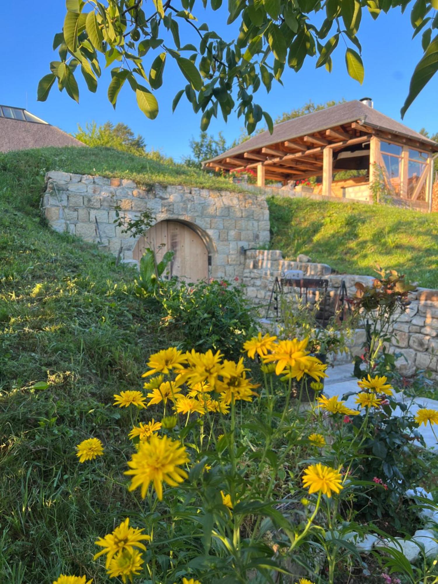 Casa Thymus Villa Soveja Exterior photo